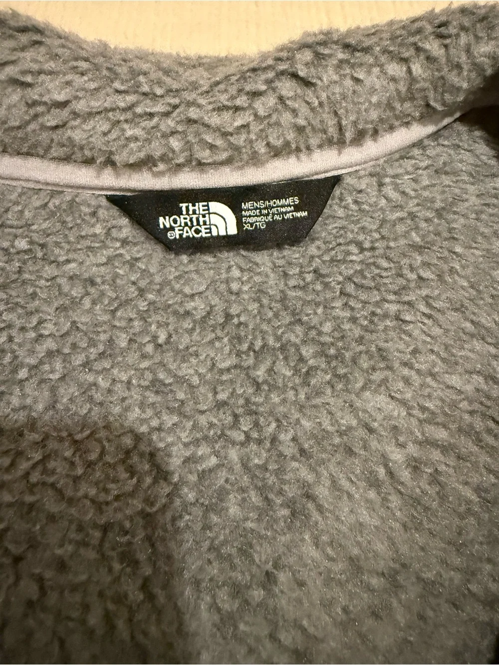 The North Face Men’s Gray Full-Zip Lightweight Fleece Jacket